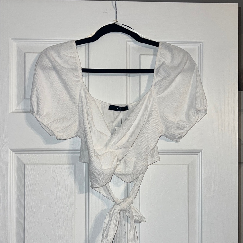 Chic White Tie-Front Blouse